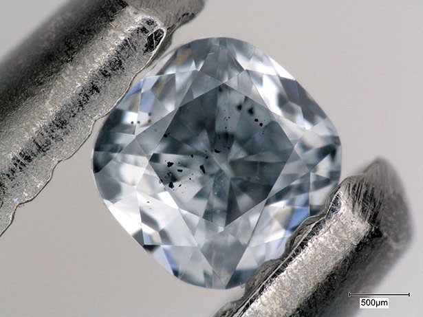 Edelste Diamanten Haben Tiefste Wurzeln Einschlusse Enthullen Uberraschend Tiefen Ursprung Blauer Diamanten Im Unteren Erdmantel Scinexx De