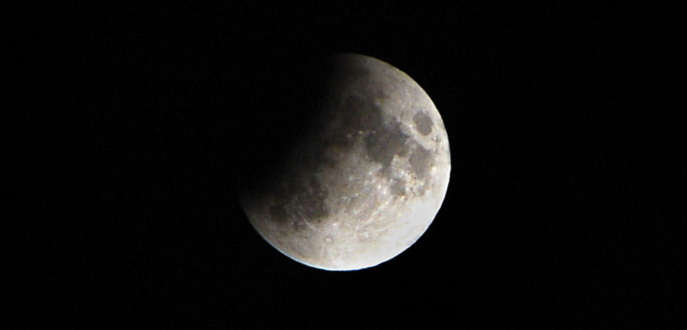 Morgen früh verfinstert sich der Mond