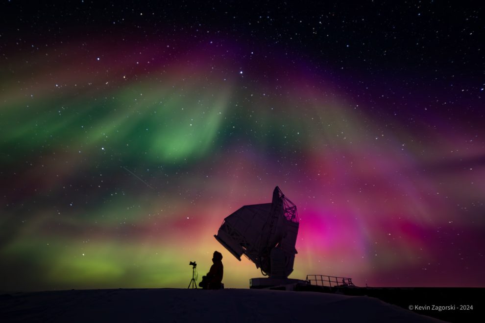 Polarlichter über der Antarktis